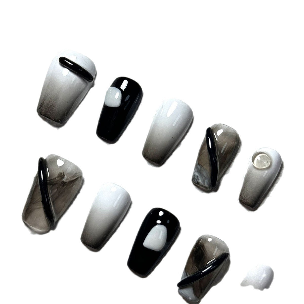 Women'S Black and White Blooming T-Shaped Manicure